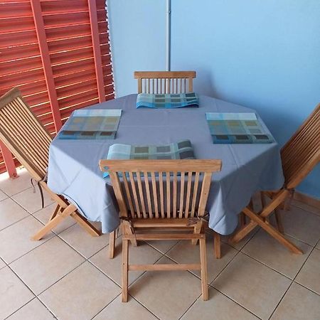 Appartement F2 Avec Piscine Сент-Андре Экстерьер фото